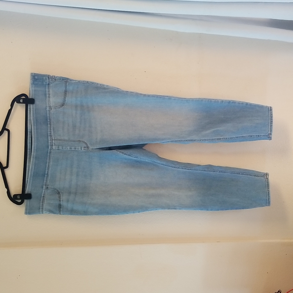 Old Navy Rockstar Mid-Rise Super Skinny Jeggings